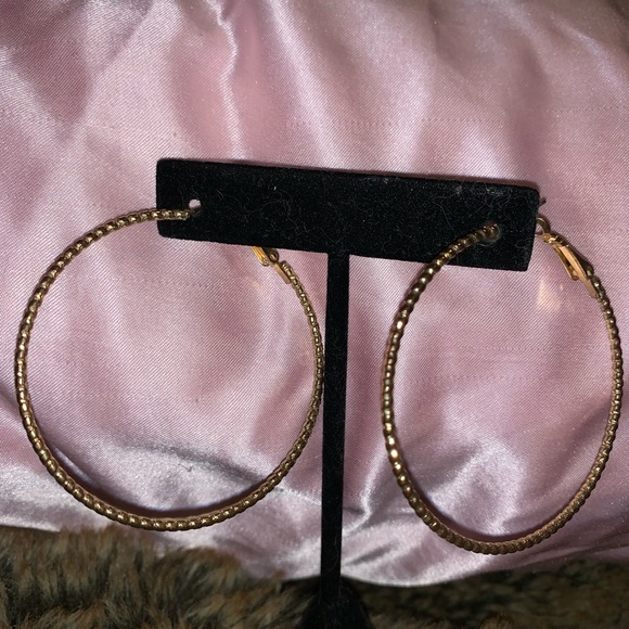 Hoops , chandelier and dangle earrings 4 pairs woman earrings - Picture 6 of 14